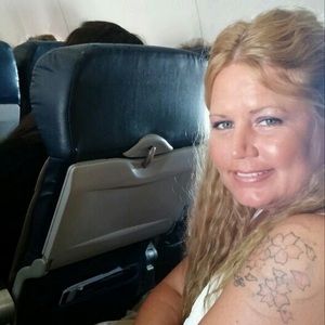 Meet your Posher, Connie